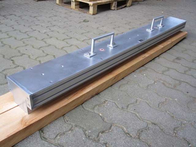 MAGNETIC BROOM FOR FORKLIFT